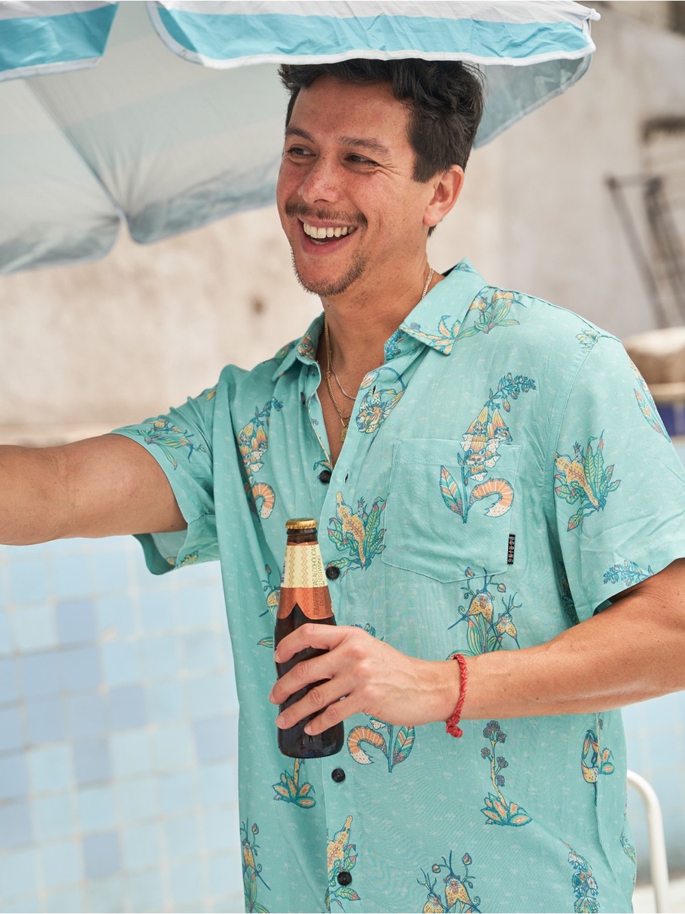 Baja Llama | Flower Personalities NightHawk Button Down Shirt | Size Large